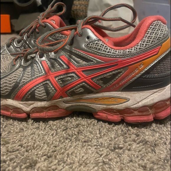 Women's size 7.5 EUC athletic sneakers running shoes ASICS brand - Picture 6 of 12